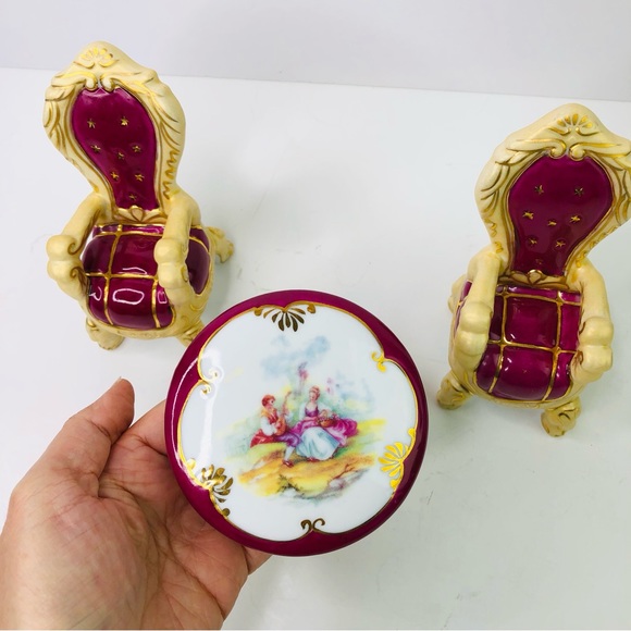 Vintage 1898 China Company Miniture Porcelain Dollhouse Table & Chairs Set of 3 - Picture 10 of 10